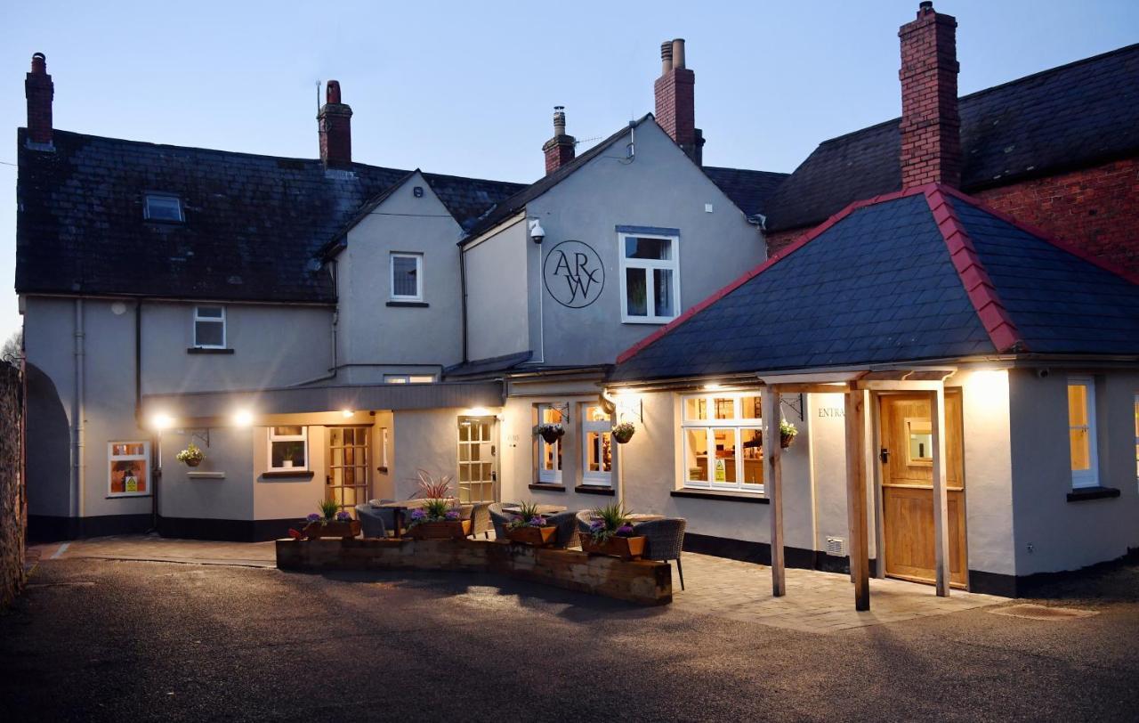 Alfred Russel Wallace Restaurant With Rooms Usk Exterior foto